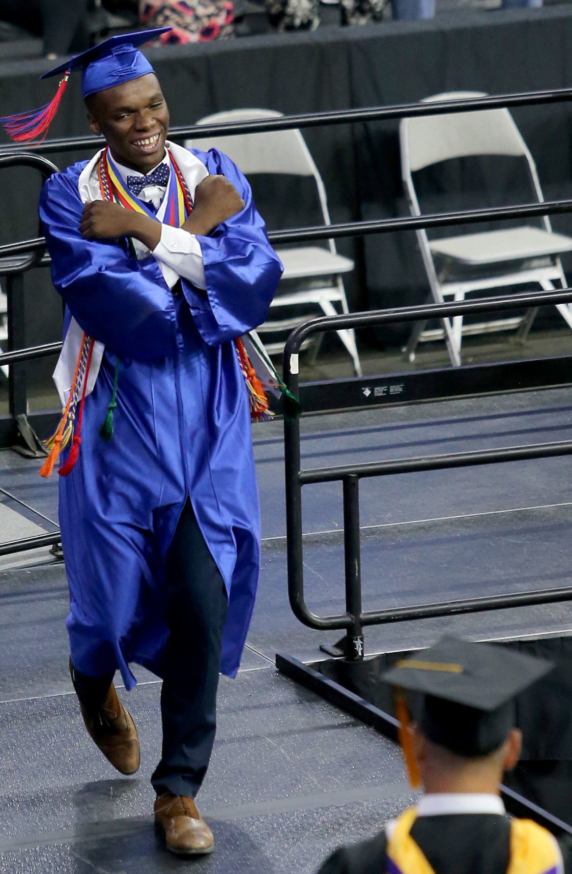 060318-qct-central-grad-013